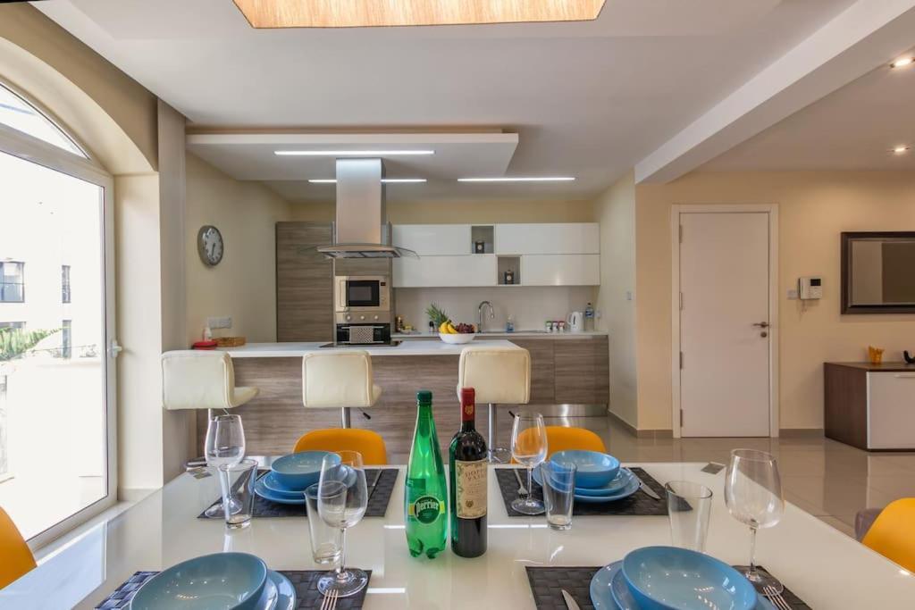 Modern 3 Bedroom Apartment Close To Paceville And Beach Is-Swieqi 외부 사진